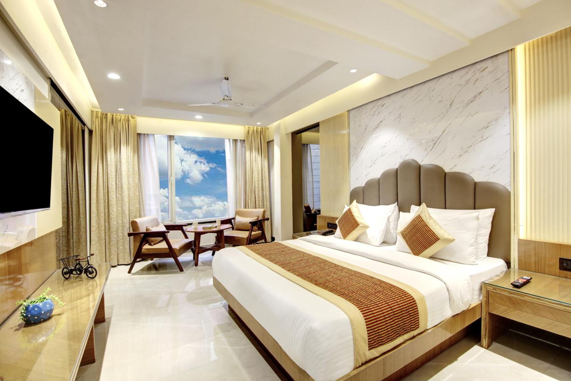 Hotel Krishna Plaza 'New Delhi' - By M S Hospitality Kültér fotó