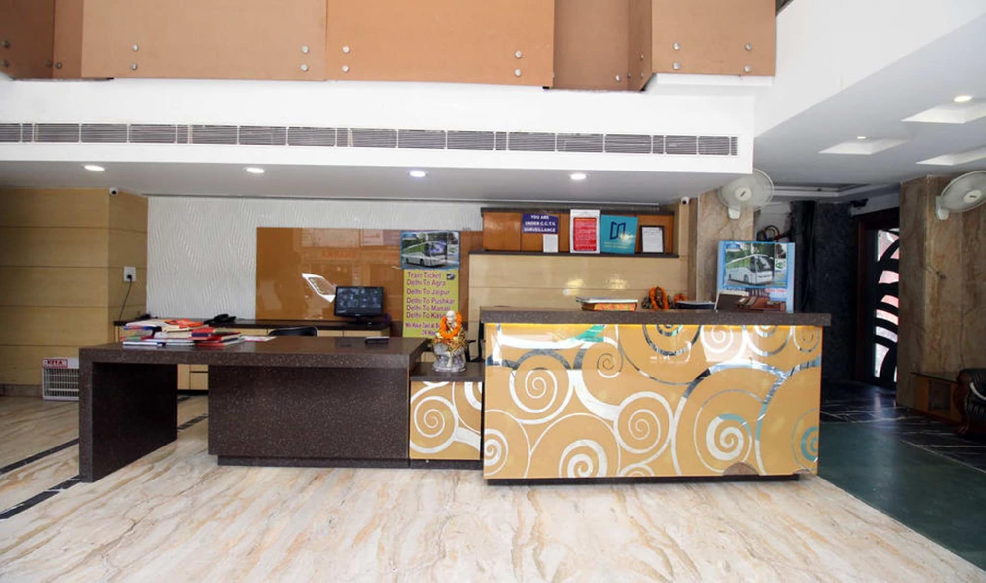 Hotel Krishna Plaza 'New Delhi' - By M S Hospitality Kültér fotó